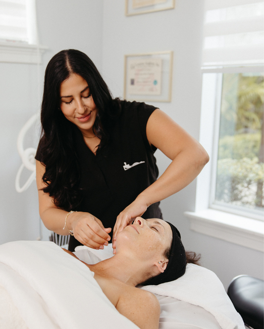 Buccal Sculpting Facial Massage